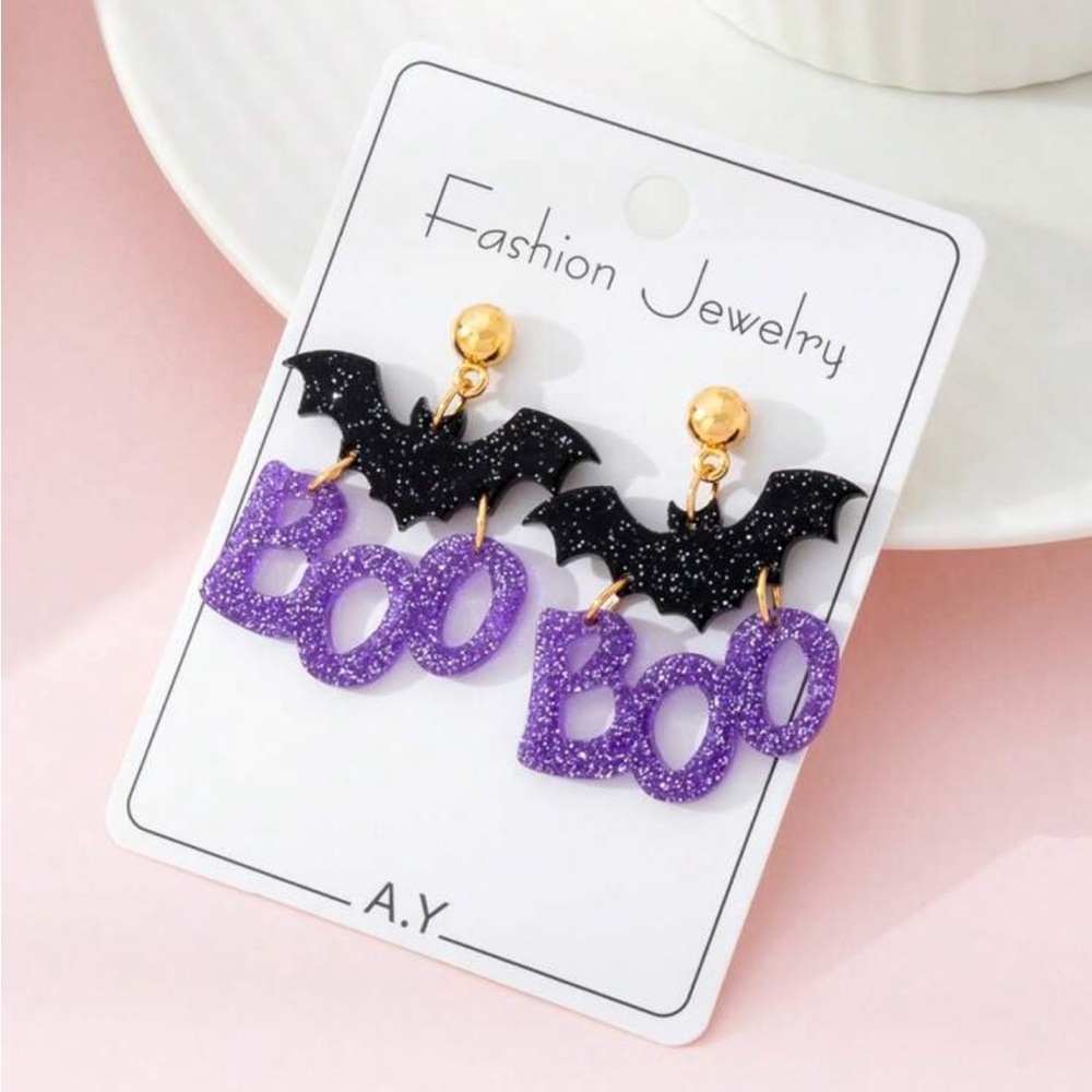 🦇NEW Black and Purple Bat Boo Earrings🦇